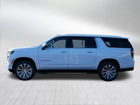 New 2026 Chevrolet Suburban Premier image 2