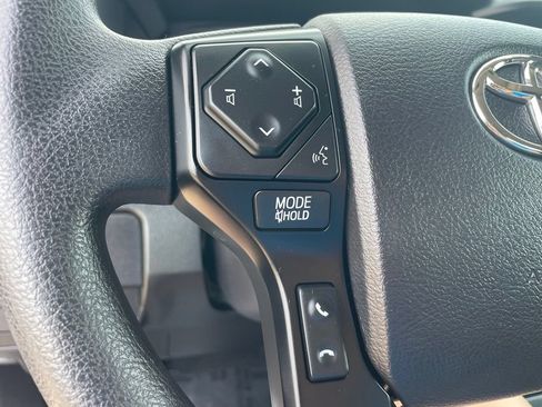 Used 2022 Toyota Tacoma SR RWD image 23