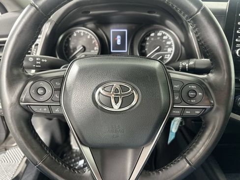 Used 2023 Toyota Camry SE FWD image 19