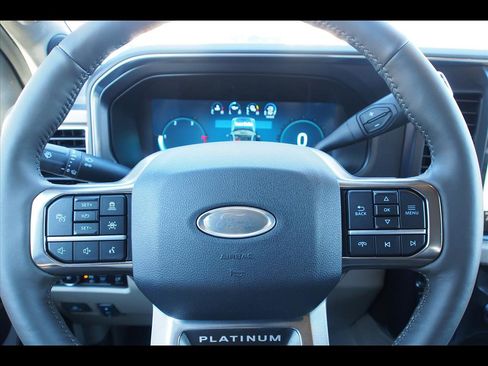 Used 2026 Ford F450 Platinum w/ Platinum Plus Package image 22