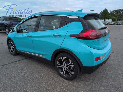 Used 2021 Chevrolet Bolt Premier w/ Infotainment Package FWD image 2