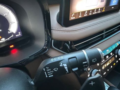 Used 2023 INFINITI QX60 Sensory w/ Vision Package image 12