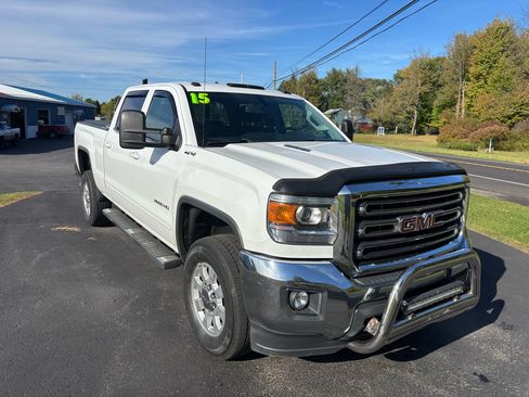 Used 2015 GMC Sierra 2500 SLE w/ SLE Preferred Package image 3