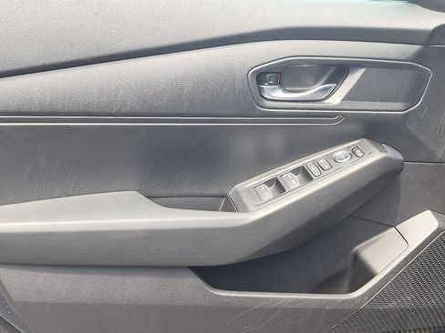 Used 2025 Honda Accord LX image 11