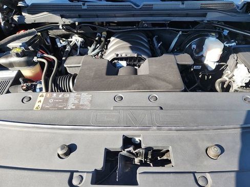 Used 2019 GMC Sierra 1500 SLE w/ SLE Value Package AWD/4WD image 27