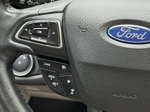Used 2017 Ford Escape Titanium w/ Equipment Group 301A AWD/4WD image 24