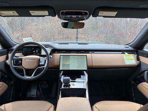 New 2026 Land Rover Range Rover Sport SE AWD/4WD image 18