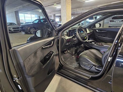 Used 2023 Kia EV6 GT image 30
