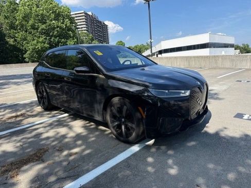 Used 2024 BMW iX xDrive50 w/ Premium Package AWD/4WD image 2