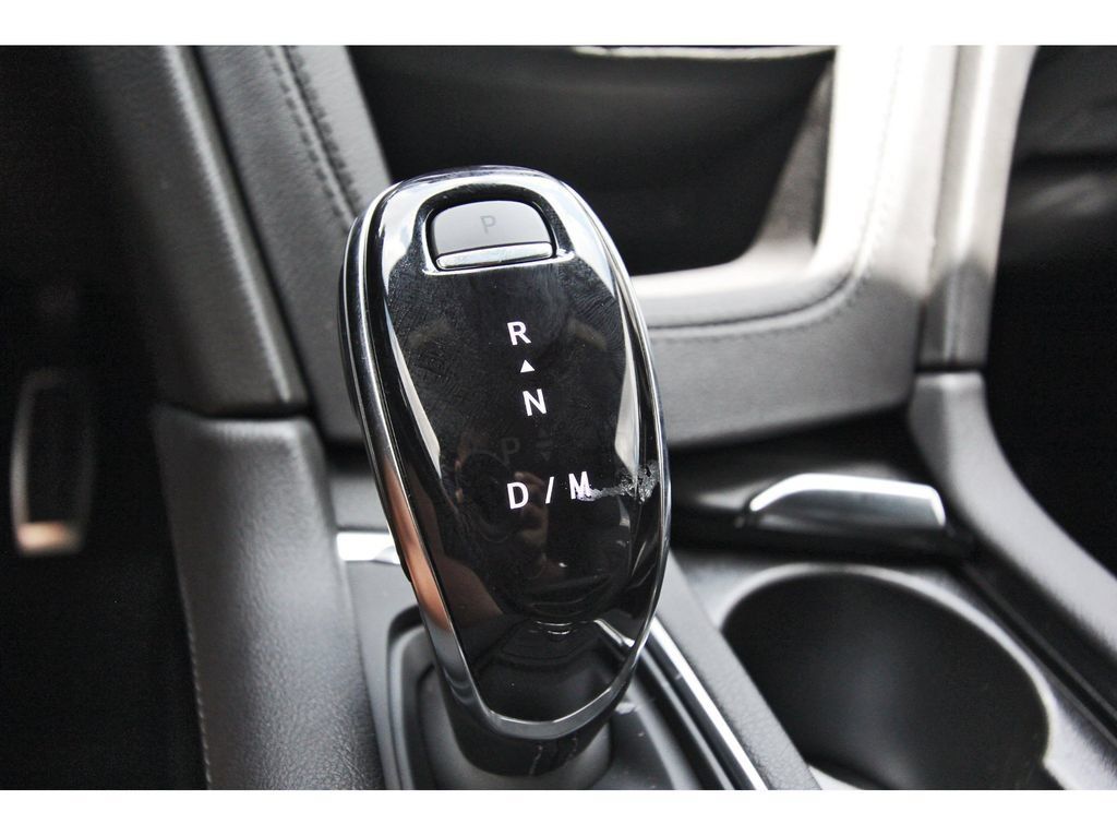 New 2026 Cadillac XT5 Sportv w/ LPO, Onyx Lite Package AWD/4WD image 19
