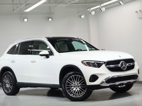 Certified 2023 Mercedes-Benz GLC 300 4MATIC image 8