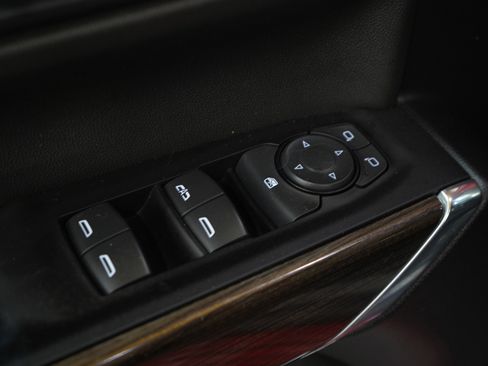 Used 2022 Chevrolet Silverado 1500 LT w/ Safety Package image 22