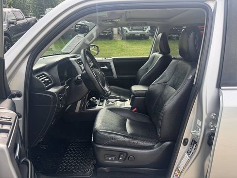 Used 2014 Toyota 4Runner Trail Premium AWD/4WD image 11