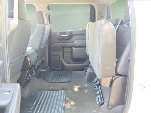 Used 2022 Chevrolet Silverado 1500 Custom w/ Safety Confidence Package AWD/4WD image 25