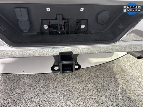 Used 2022 GMC Sierra 2500 SLT w/ SLT Convenience Package image 24