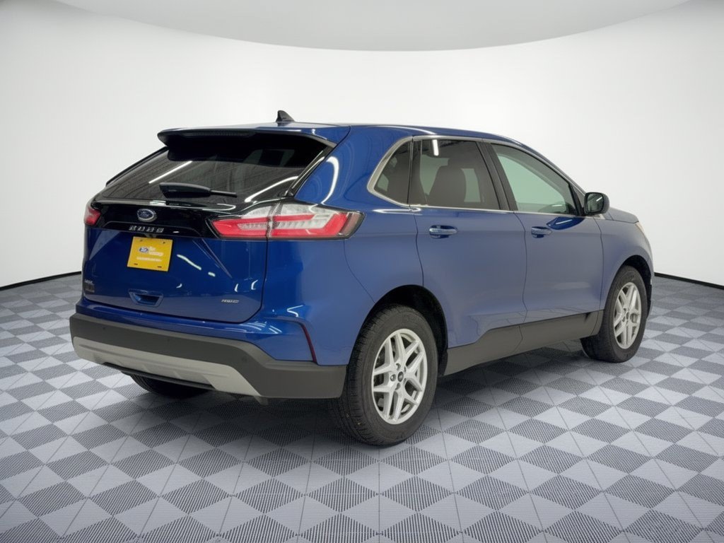 Certified 2024 Ford Edge SEL w/ Convenience Package AWD/4WD image 9