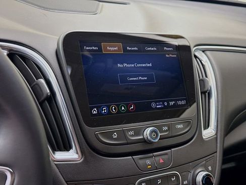 Used 2024 Chevrolet Malibu LT image 17