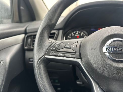 Used 2021 Nissan Rogue Sport S image 18