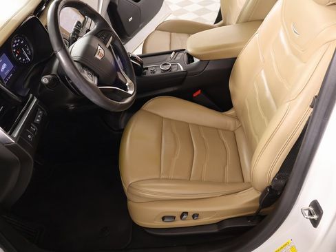 Used 2021 Cadillac XT6 Premium Luxury w/ Platinum Package image 11