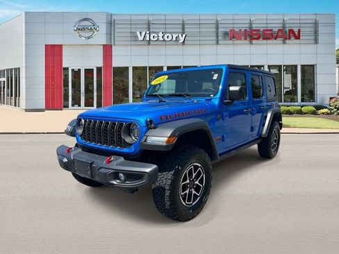 Used 2024 Jeep Wrangler Unlimited Rubicon AWD/4WD image 7