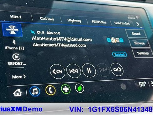 Used 2022 Chevrolet Bolt LT w/ Infotainment Package image 34