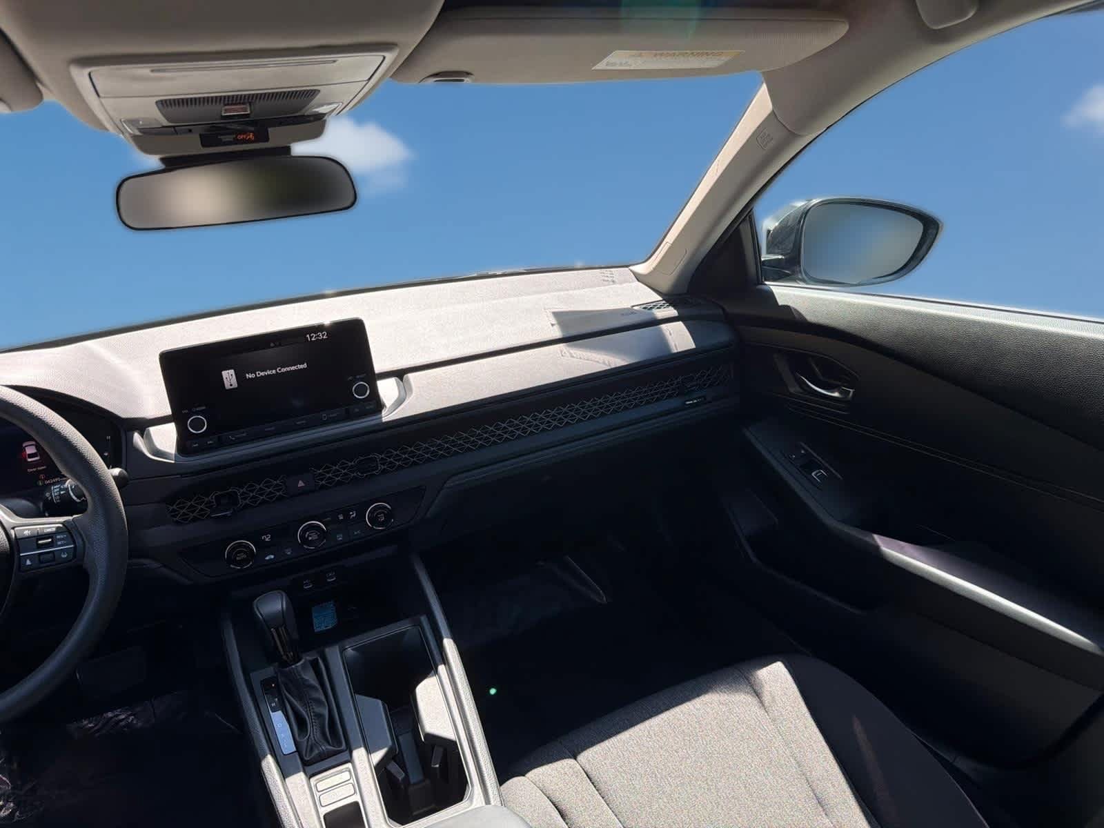 Used 2023 Honda Accord LX image 31