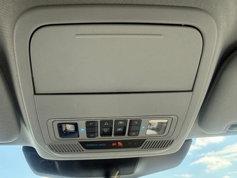 Used 2023 Ford Explorer XLT w/ Equipment Group 202A AWD/4WD image 29