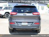 Used 2016 Jeep Cherokee Sport image 4