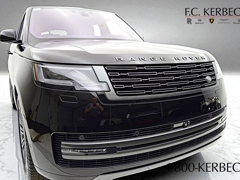 Used 2023 Land Rover Range Rover SE image 13