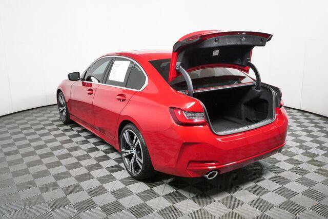 Used 2024 BMW 330i Sedan w/ Convenience Package RWD image 28