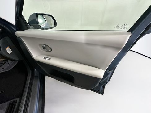 Used 2024 Hyundai Ioniq 5 SEL RWD image 32