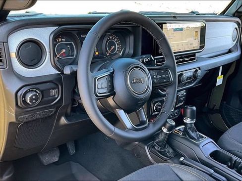 New 2026 Jeep Gladiator Sport AWD/4WD image 7