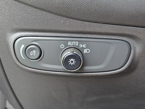 Used 2023 Chevrolet Equinox LT AWD/4WD image 22