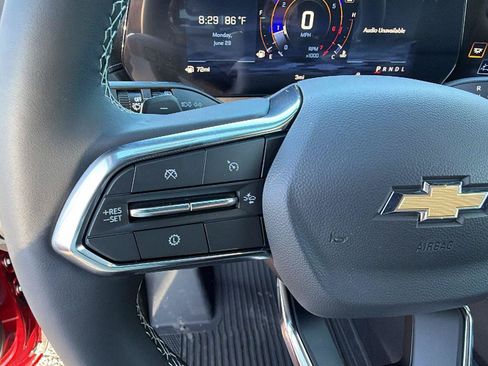 New 2026 Chevrolet Traverse LT w/ Sun and Wheel Package FWD image 22
