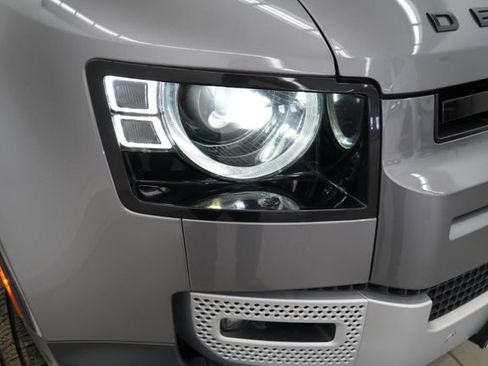 Used 2024 Land Rover Defender 110 S AWD/4WD image 4