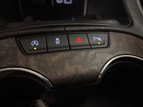 Used 2020 GMC Acadia Denali w/ Denali Ultimate Package image 17