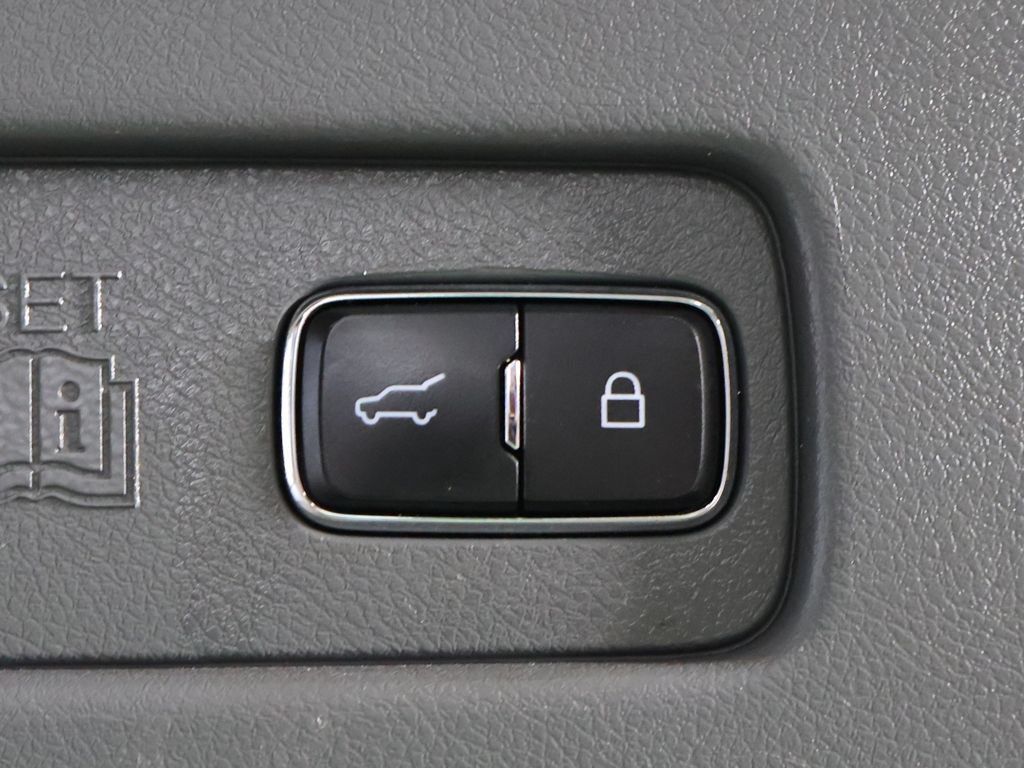 Used 2021 Lincoln Aviator Reserve RWD image 55