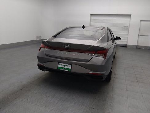 Used 2023 Hyundai Elantra SEL w/ Convenience Package FWD image 7