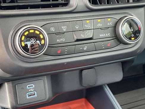 Used 2024 Ford Maverick XLT w/ XLT Luxury Package AWD/4WD image 12