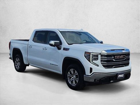 Certified 2025 GMC Sierra 1500 SLT RWD image 3