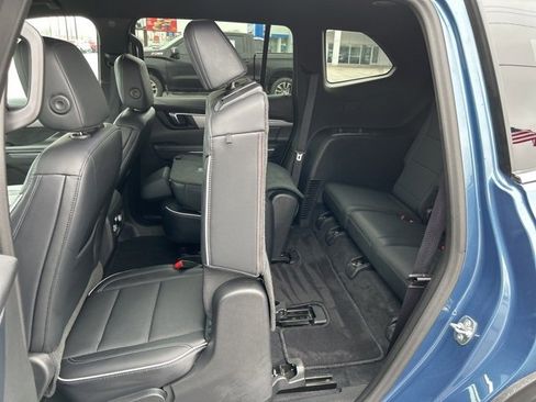 Used 2025 Buick Enclave Preferred image 24