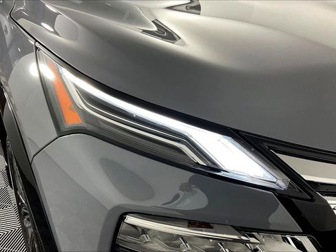 New 2025 Nissan Rogue Platinum image 42