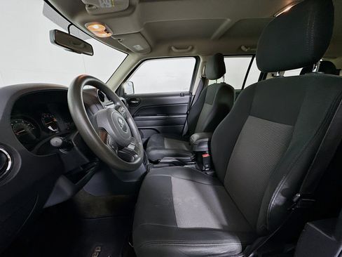 Used 2016 Jeep Patriot Sport w/ Power Value Group FWD image 13