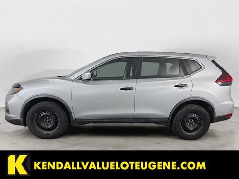 Used 2018 Nissan Rogue S AWD/4WD image 8