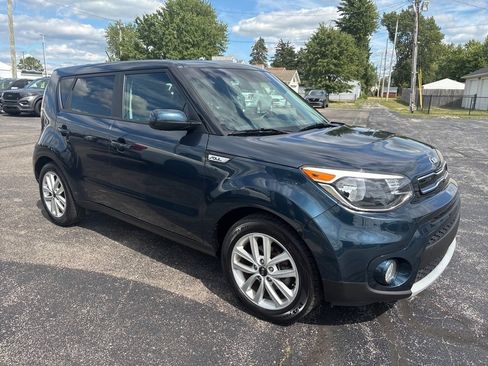 Used 2019 Kia Soul + image 4