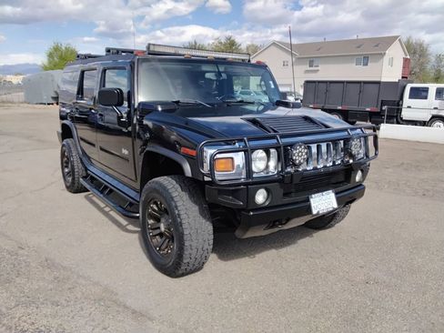 Used 2005 HUMMER H2 image 3
