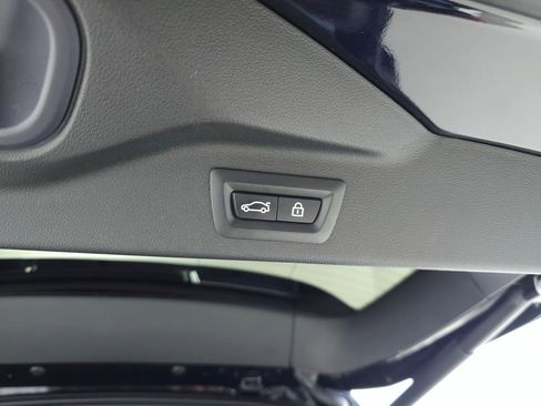 Used 2019 BMW X7 xDrive40i w/ M Sport Package image 9