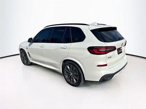 Used 2022 BMW X5 xDrive45e w/ M Sport Package image 5