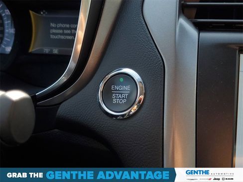 Used 2020 Ford Fusion SE image 17