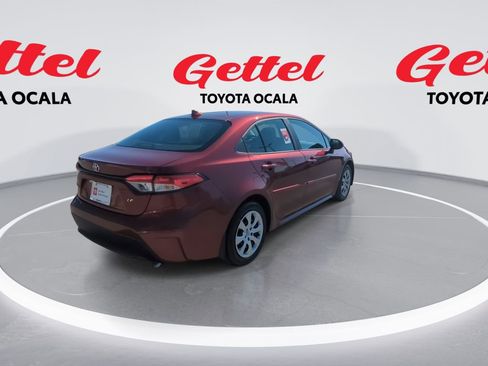Used 2022 Toyota Corolla LE image 8